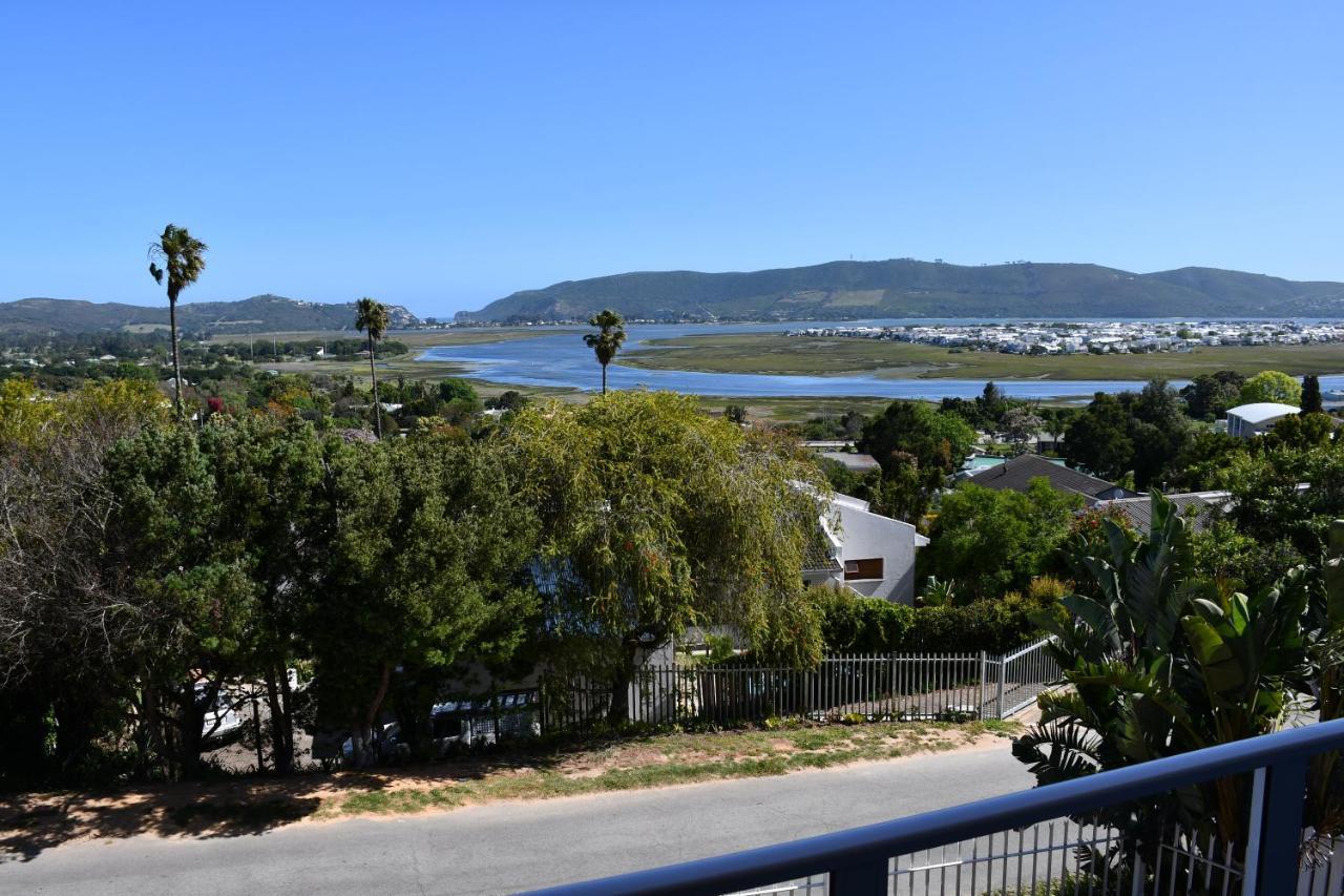 Friendz Guesthouse Knysna Exteriör bild