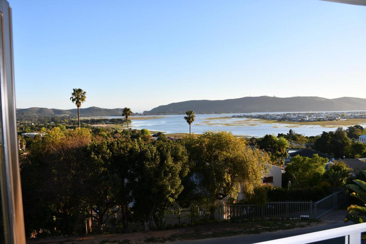Friendz Guesthouse Knysna Exteriör bild