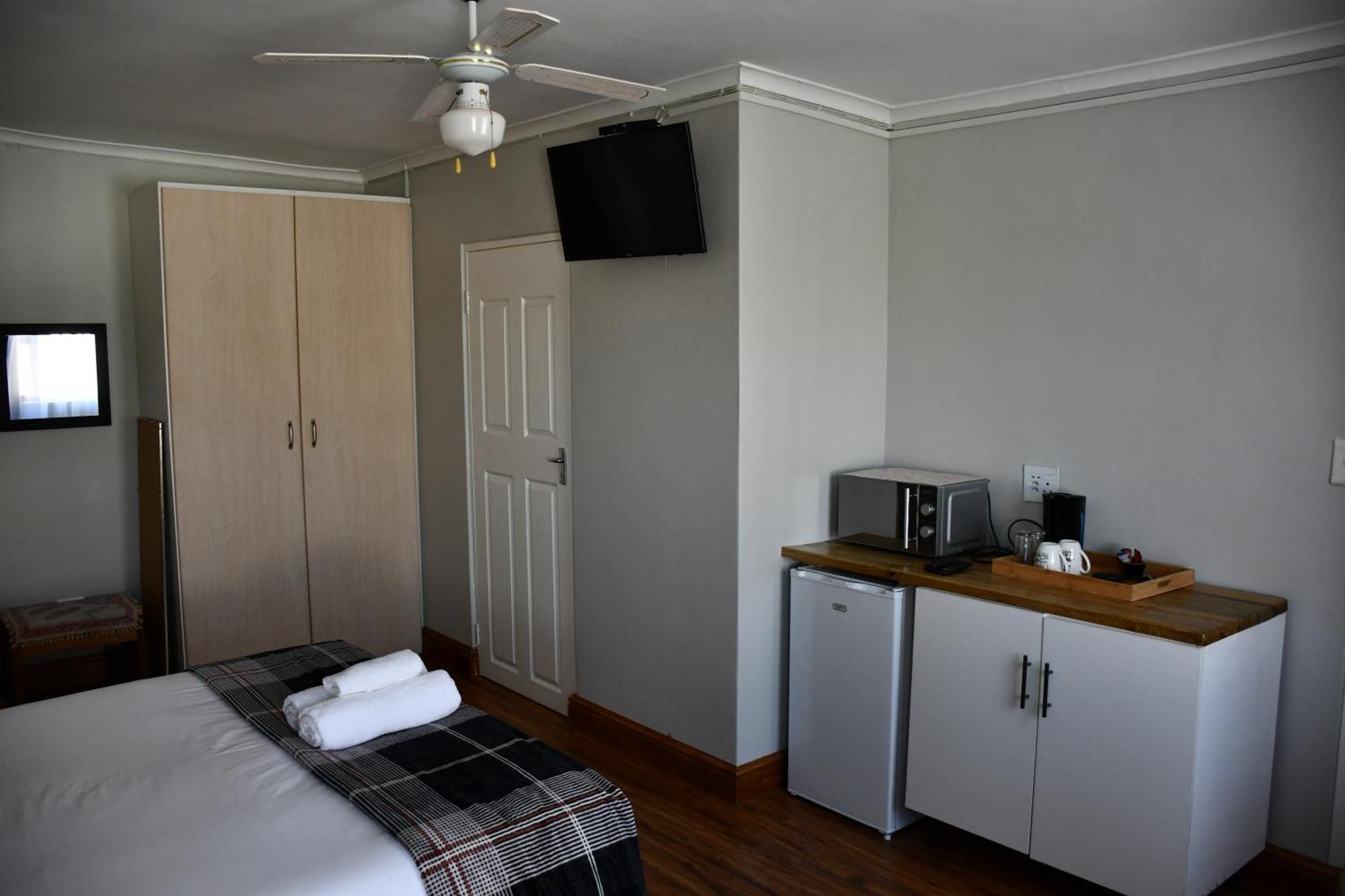 Friendz Guesthouse Knysna Rum bild